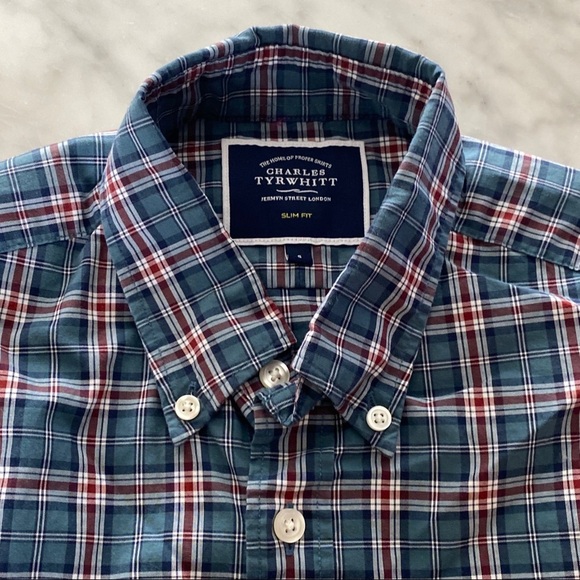 Charles Tyrwhitt Button Down Shirt - Picture 2 of 3